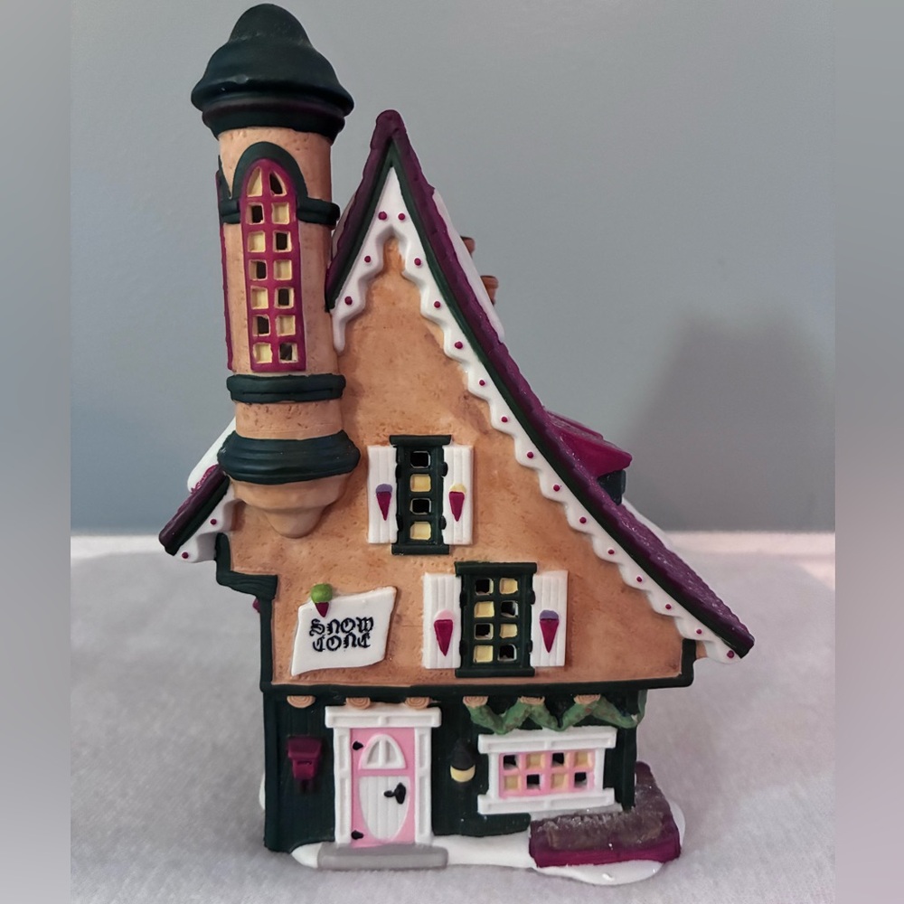 Dept 56 North Pole Series “Elfin  Snow Cone Works” #5633-2 1994